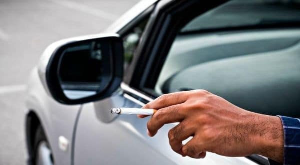 Cara Menghilangkan Bau Rokok Pada Mobil,  Murah dan Efektif