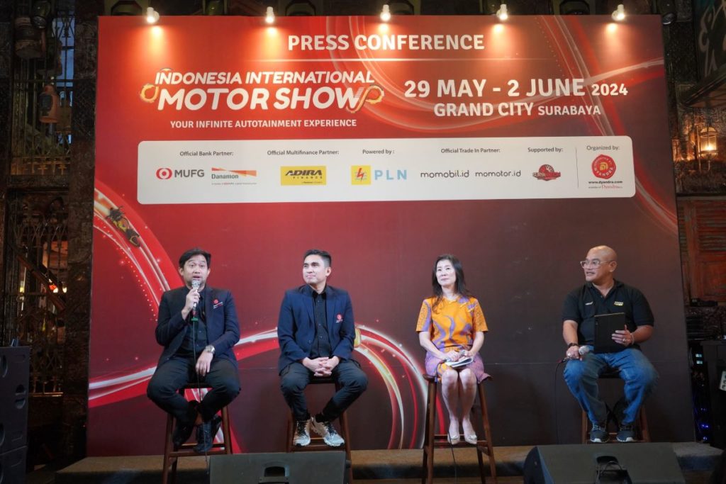 Tofani Lazuardi GM PT Dyandra Promosindo - Rudi MF Project Manager IIMS 2024 - Irene Sri